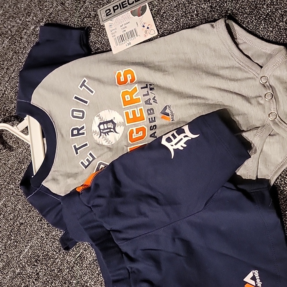 Detroit Tiger outfit